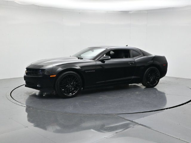 Used 2013 Chevrolet Camaro LS RWD image 5