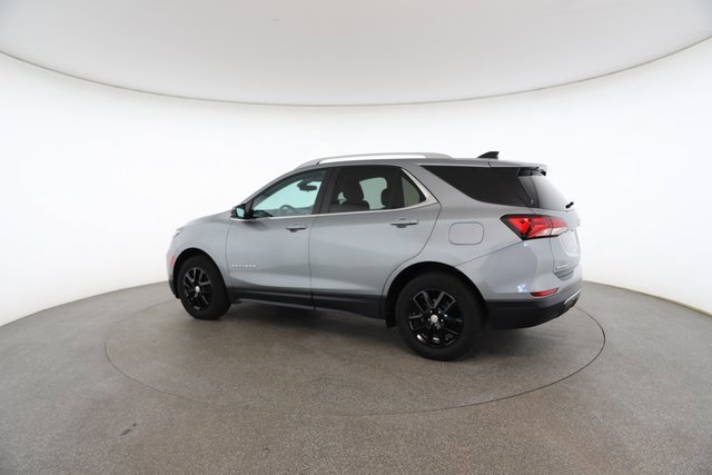 Used 2023 Chevrolet Equinox LT w/ Driver Convenience Package image 9