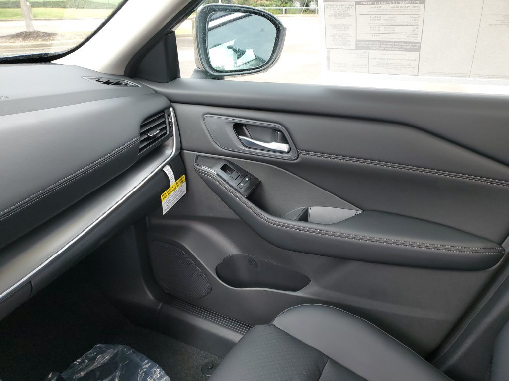 New 2026 Nissan Rogue Dark Armor FWD image 36