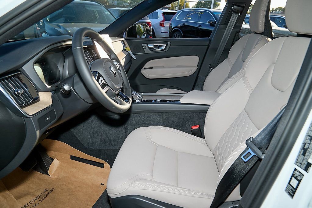 New 2026 Volvo XC60 B5 Plus w/ Protection Package Premier image 16