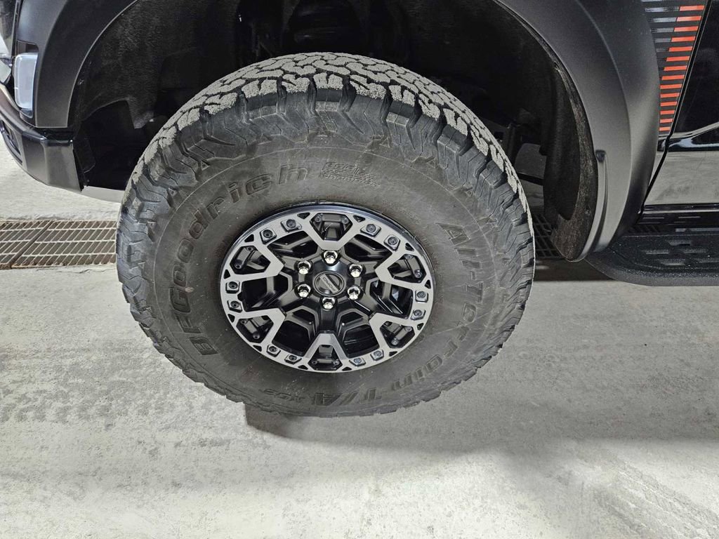 Used 2025 Ford F150 Raptor w/ Equipment Group 803A Raptor R AWD/4WD image 6