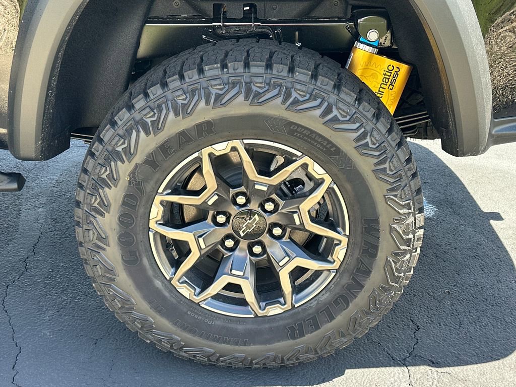 New 2026 Chevrolet Colorado ZR2 w/ Technology Package AWD/4WD image 25