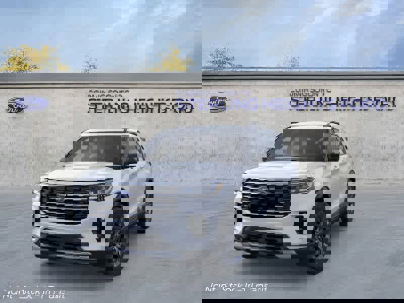 New 2026 Ford Explorer Active w/ Active Comfort Package image 2