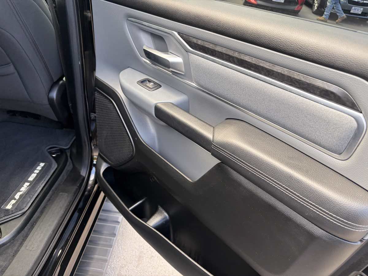 Used 2019 RAM 1500 Big Horn AWD/4WD image 23