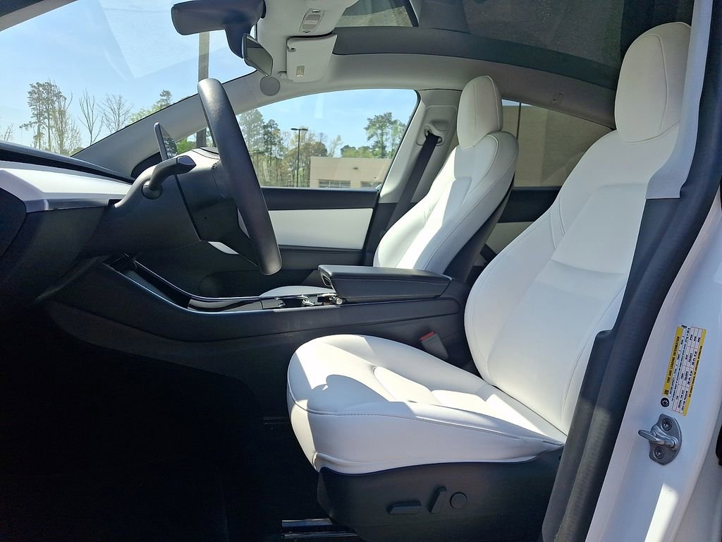 Used 2020 Tesla Model Y Long Range image 13