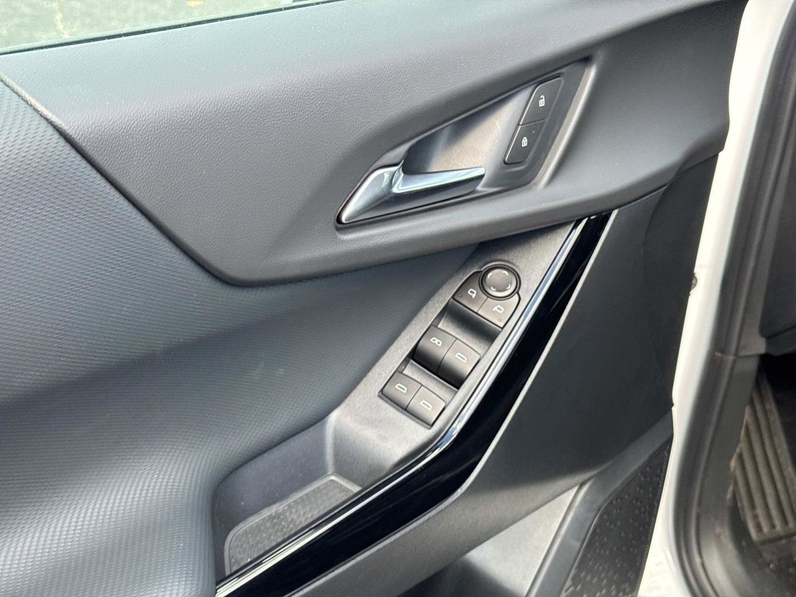 New 2026 Chevrolet Equinox LT w/ Safety and Technology Package image 16