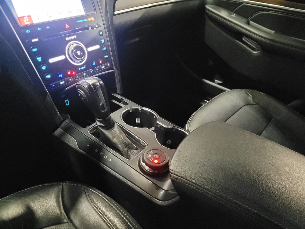 Used 2018 Ford Explorer Limited w/ Equipment Group 301A AWD/4WD image 26