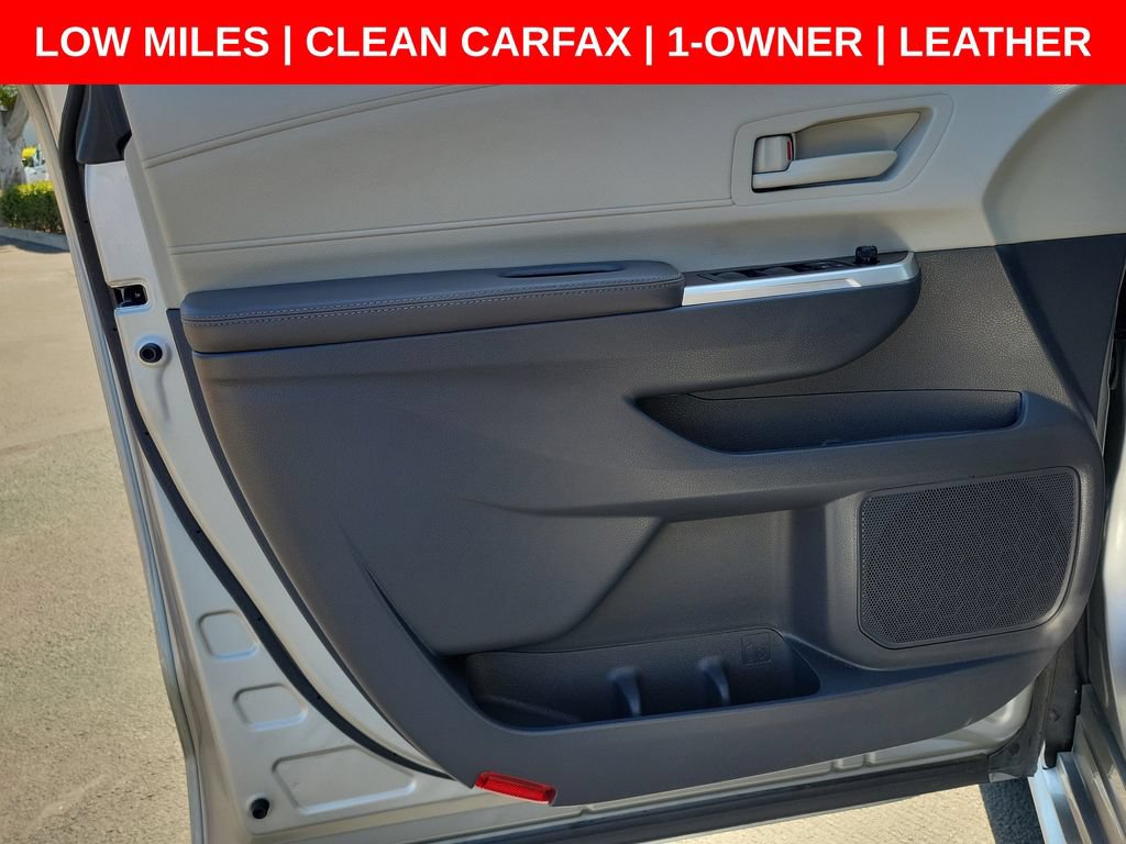 Used 2023 Toyota Sienna LE FWD image 19