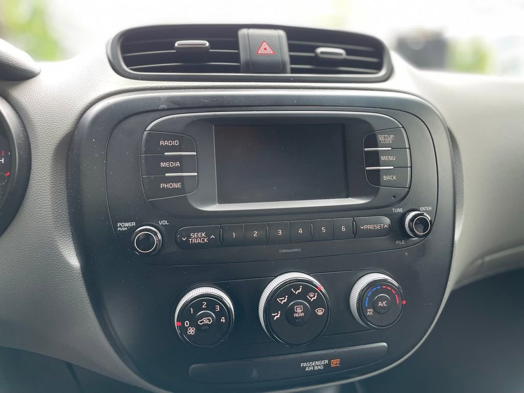 Used 2017 Kia Soul FWD image 14