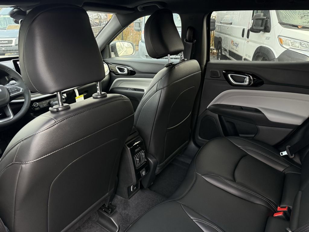 New 2026 Jeep Compass Limited w/ Sun, Sound & Navigation Group image 28