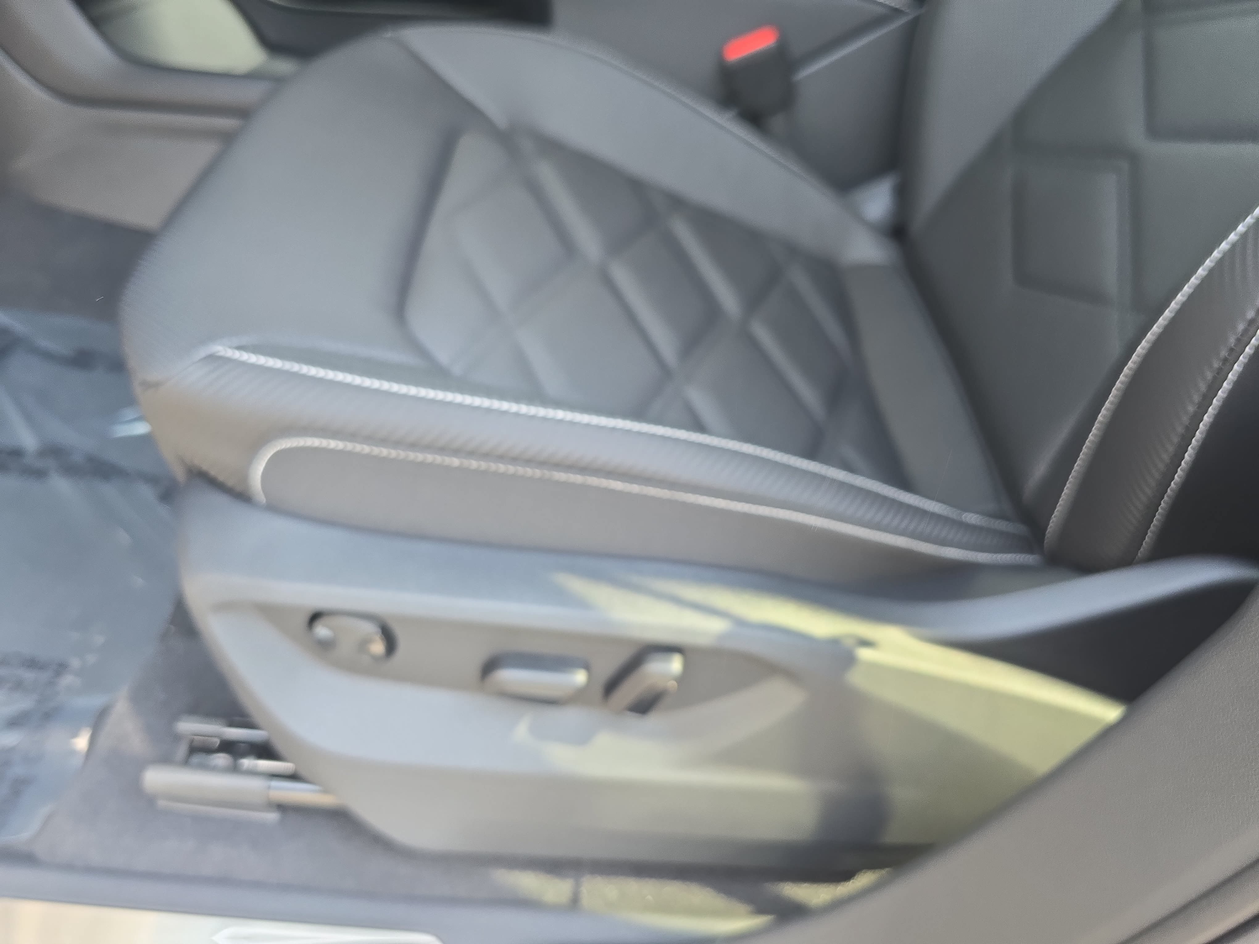 New 2026 Volkswagen Atlas Cross Sport SE AWD/4WD image 31