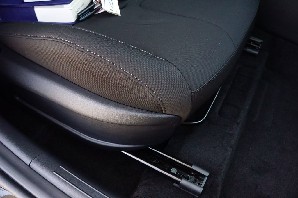 New 2025 Hyundai Elantra Blue image 23