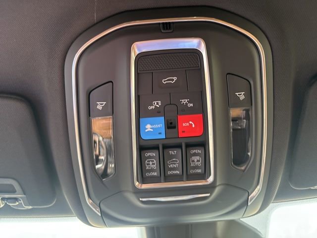 New 2025 Jeep Grand Cherokee Summit image 29