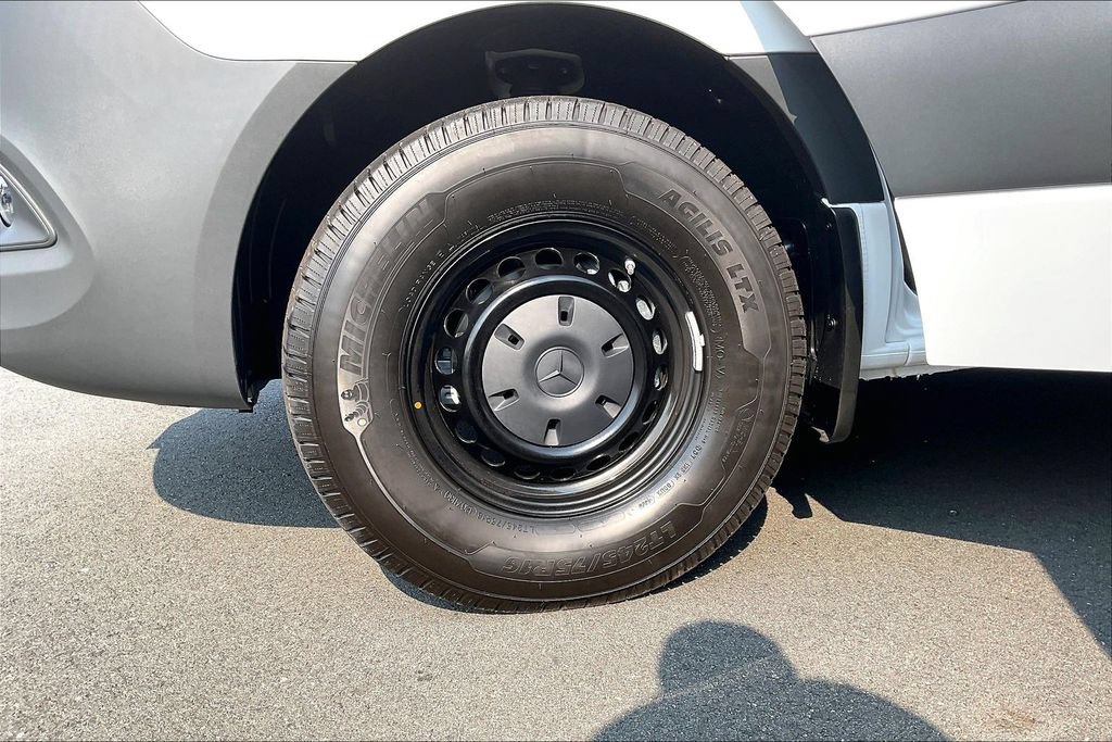 New 2026 Mercedes-Benz Sprinter 2500 image 10