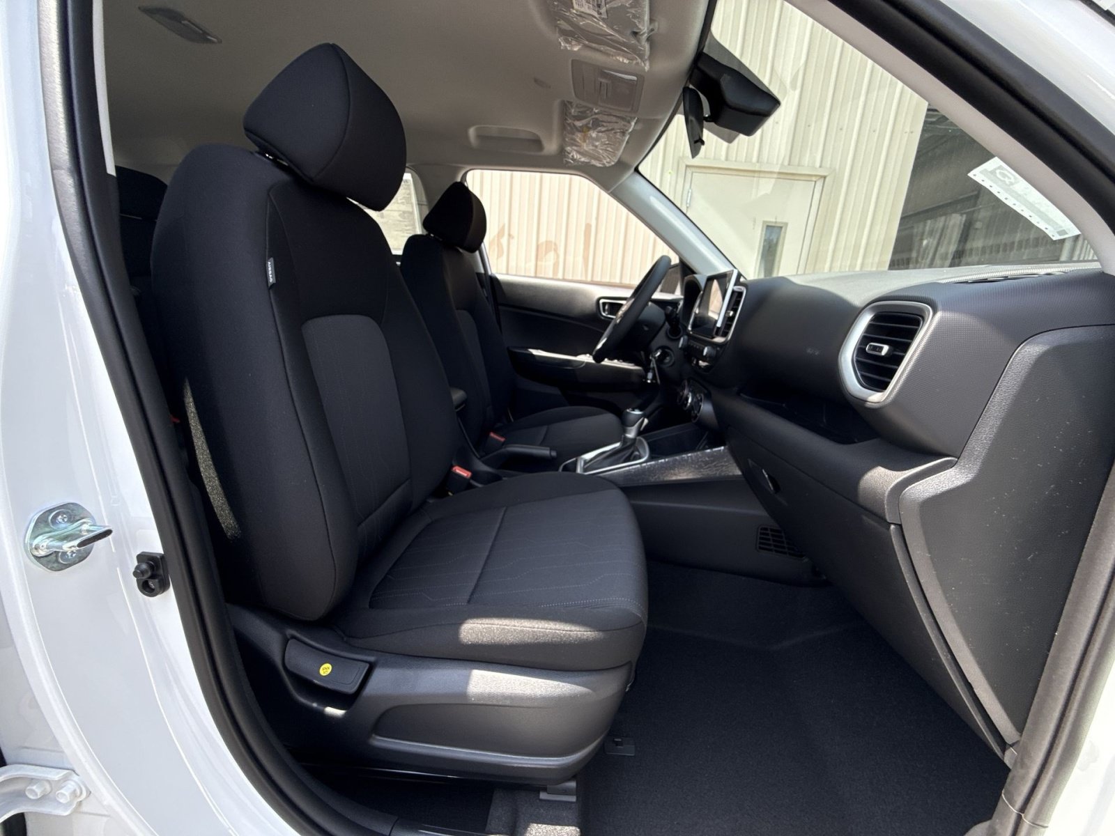 New 2026 Hyundai Venue SE FWD image 27