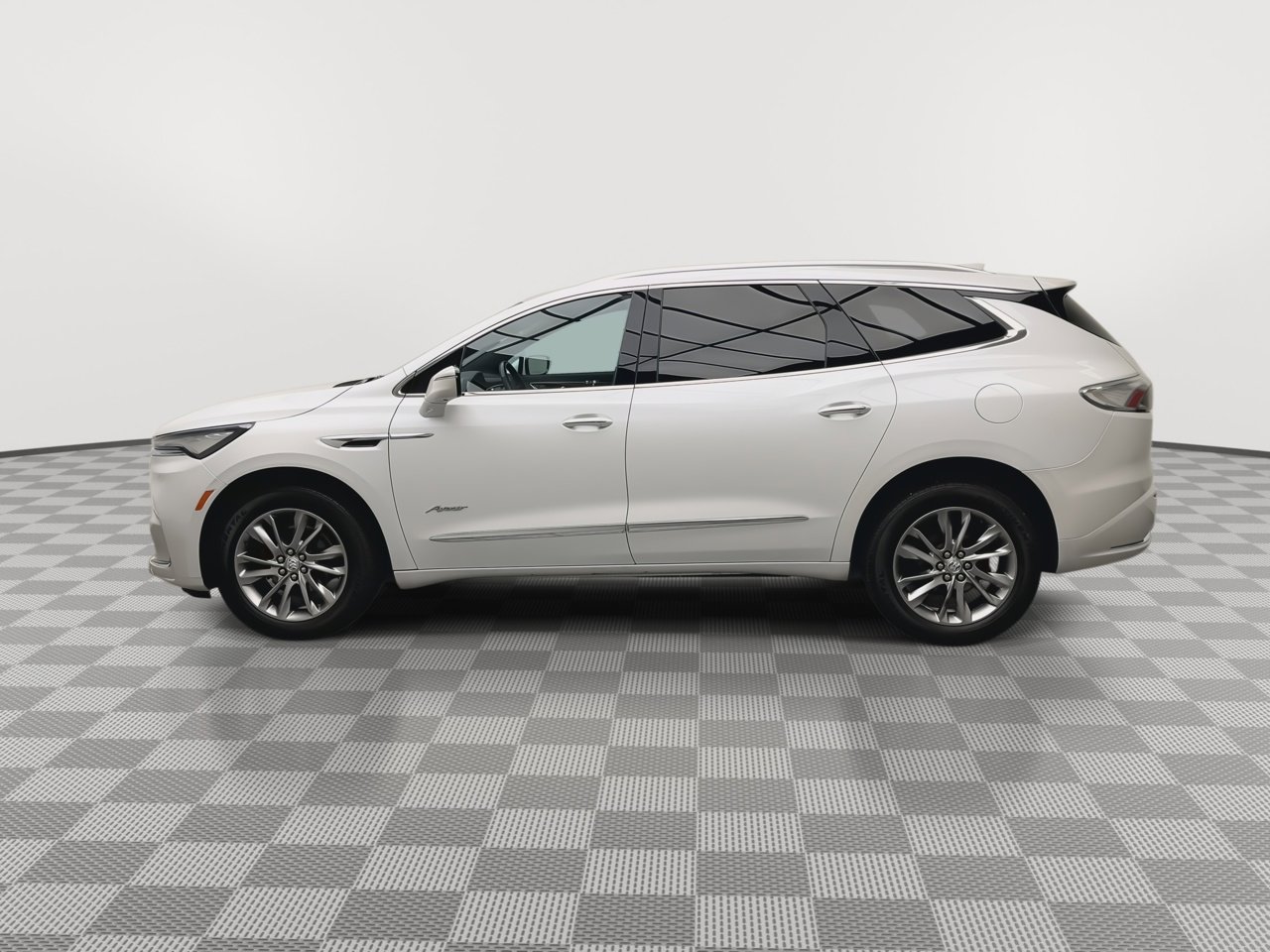 Certified 2024 Buick Enclave Avenir w/ Trailering Package, 5000 lbs. AWD/4WD image 43