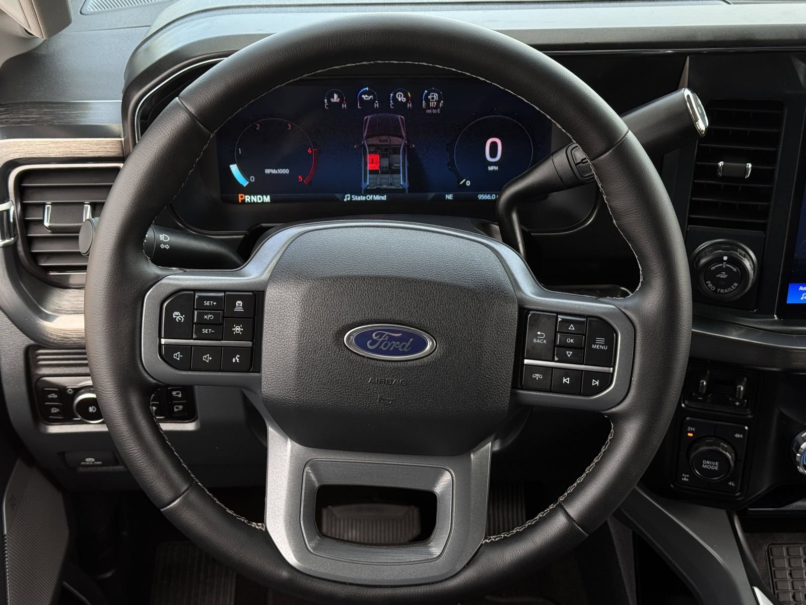 Used 2025 Ford F250 Lariat w/ Lariat Ultimate Package AWD/4WD image 16
