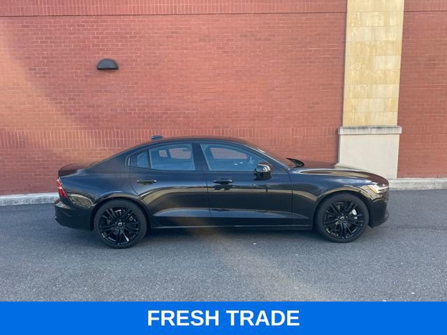 Used 2025 Volvo S60 T8 Ultra image 2