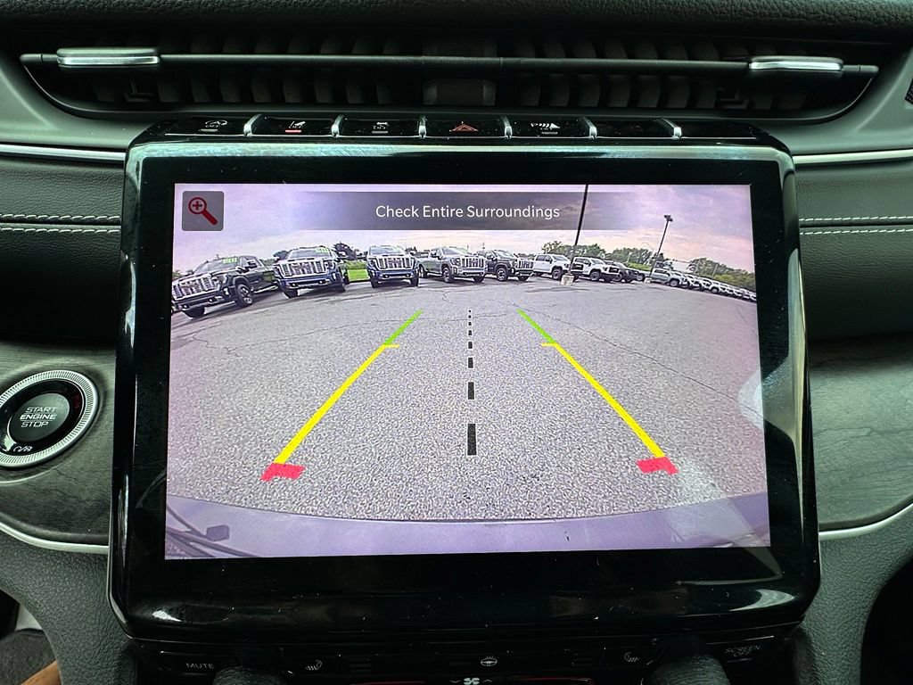 Used 2022 Jeep Grand Cherokee L Limited AWD/4WD image 38