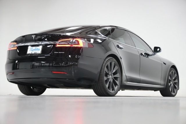 Used 2021 Tesla Model S Long Range Plus AWD/4WD image 17