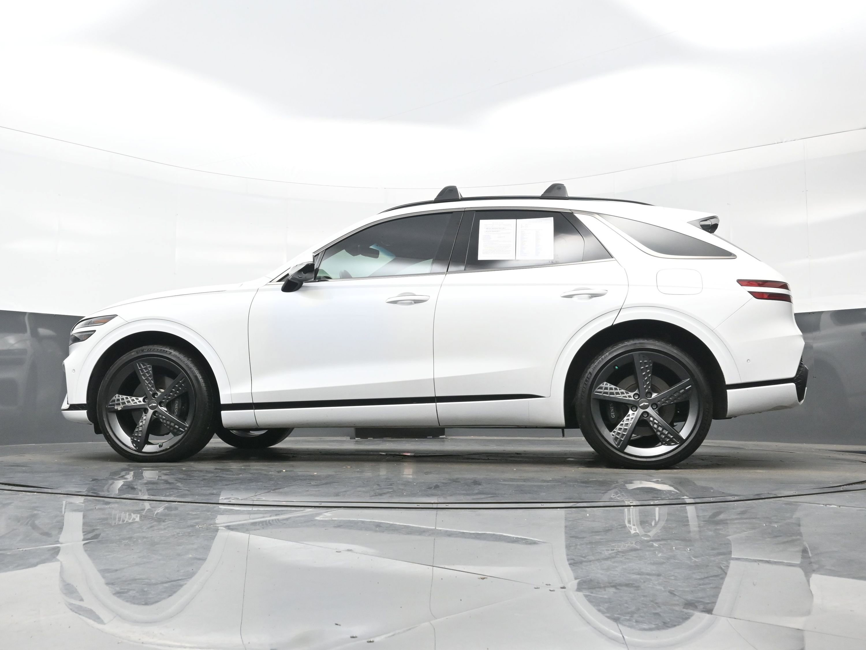 Certified 2023 Genesis GV70 2.5T w/ Sport Prestige Package image 39