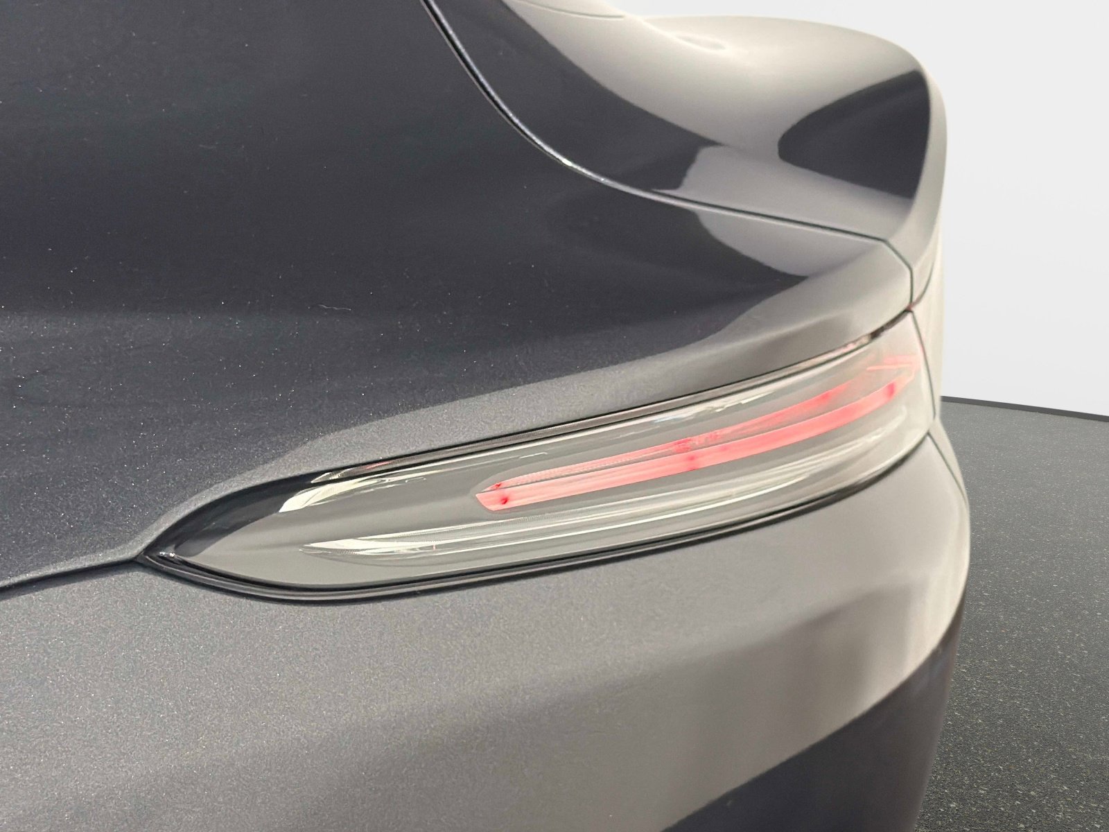 Used 2025 Aston Martin DBX 707 AWD/4WD image 14