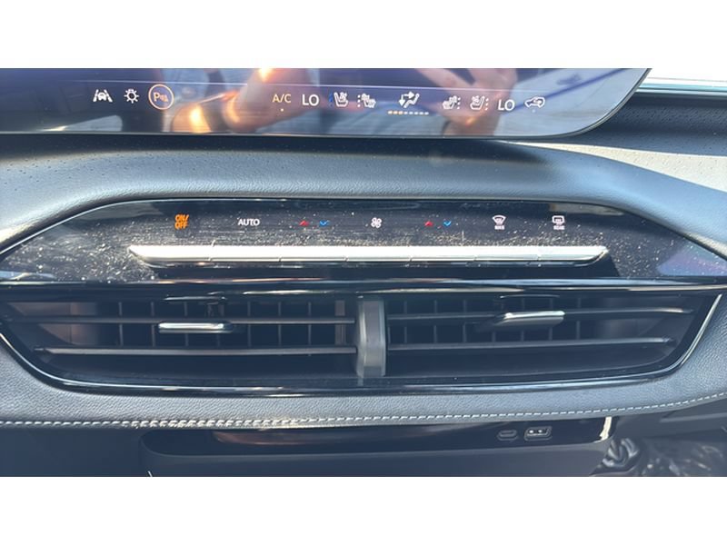 Used 2026 Buick Enclave Avenir w/ Super Cruise Package AWD/4WD image 14