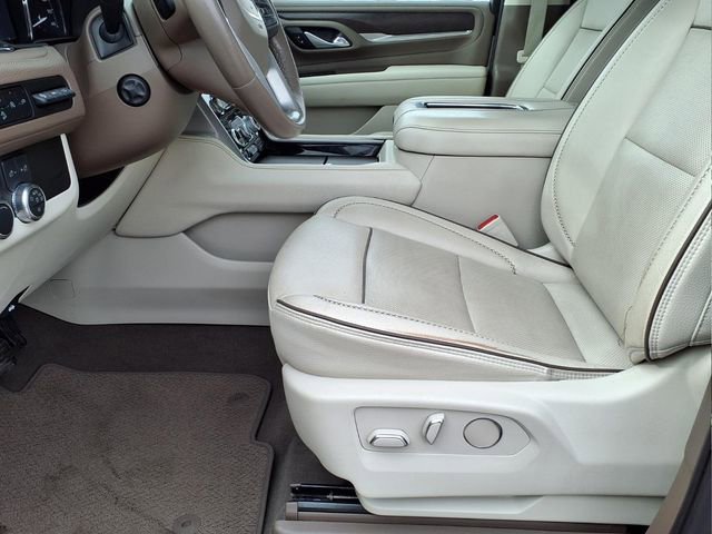 Used 2021 GMC Yukon Denali w/ Denali Premium Package image 18
