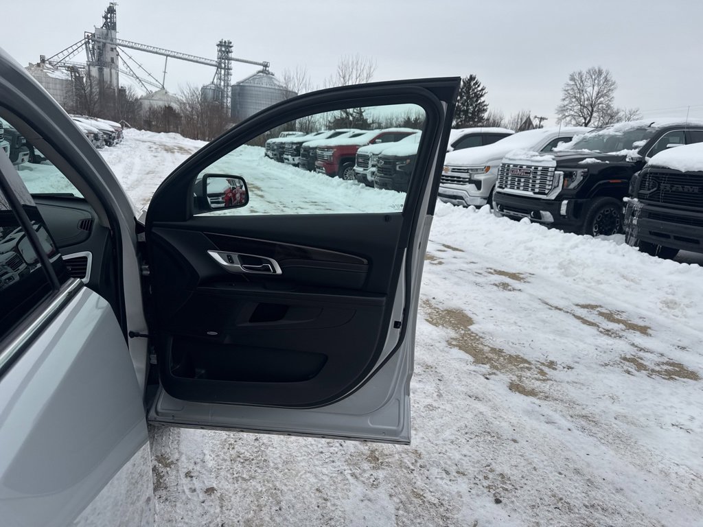 Used 2016 GMC Terrain Denali image 31