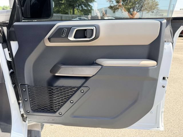 Used 2023 Ford Bronco Wildtrak AWD/4WD image 8