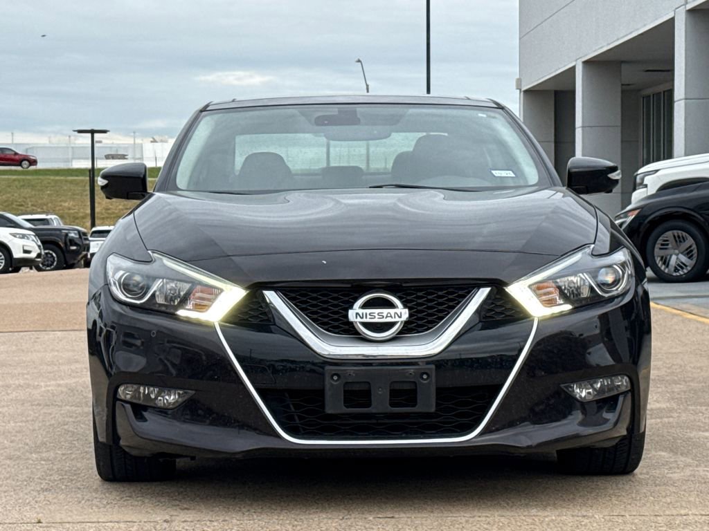 Used 2017 Nissan Maxima Platinum image 3