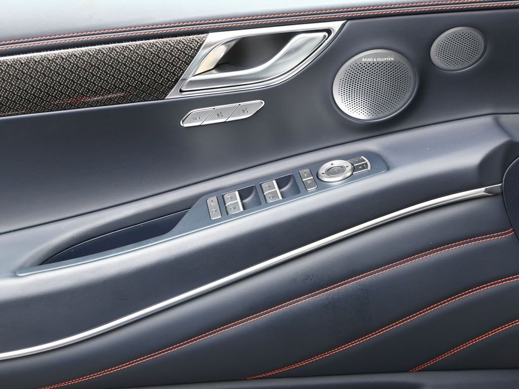 Used 2025 Genesis GV80 3.5T e-SC image 21