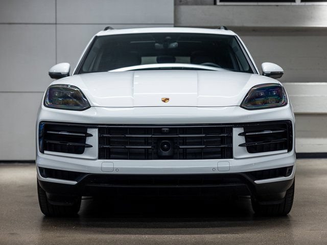 Certified 2025 Porsche Cayenne S AWD/4WD image 11