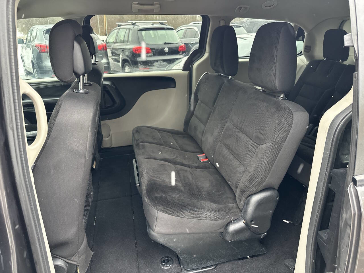 Used 2017 Dodge Grand Caravan SE w/ Power Window Group FWD image 21