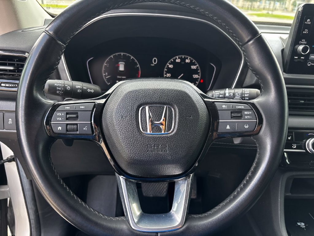 Used 2025 Honda Pilot Touring image 27