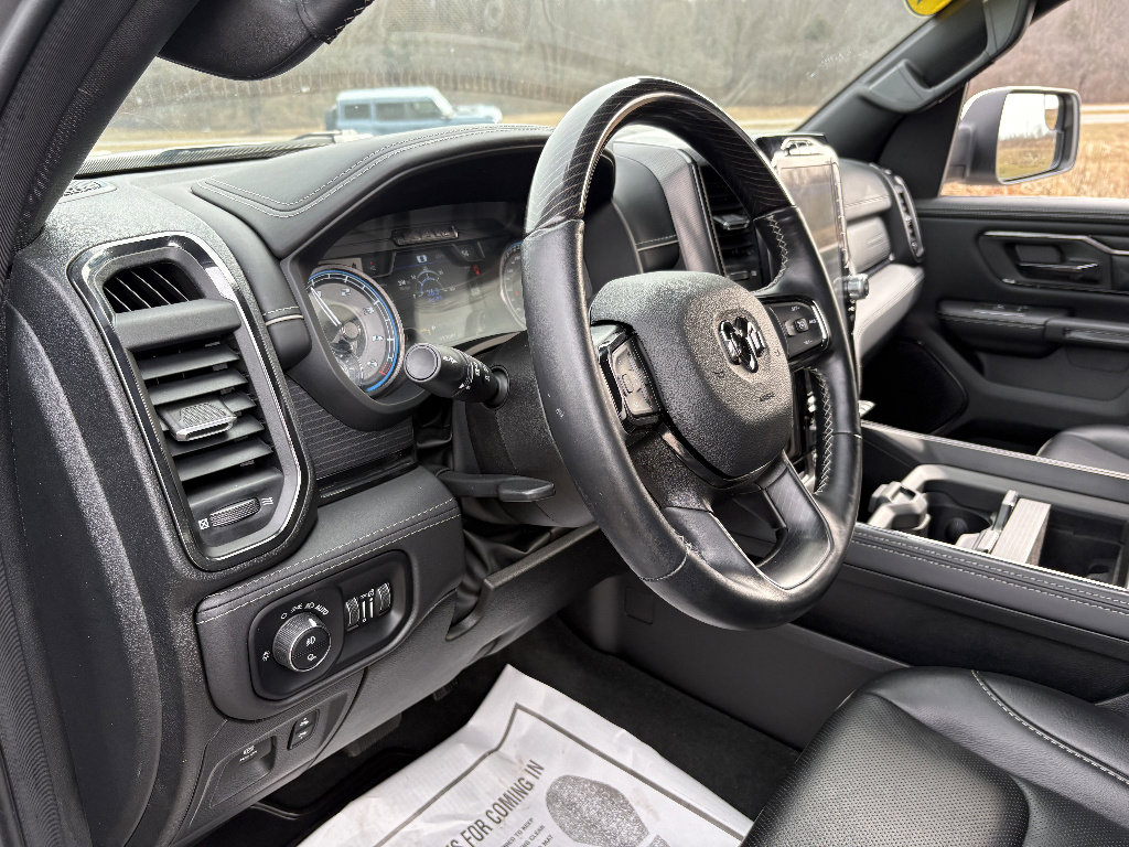Used 2022 RAM 1500 Limited w/ Cold Weather Group image 29