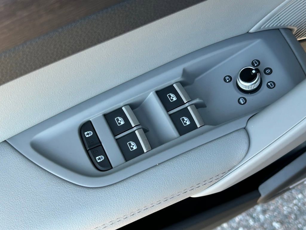 New 2025 Audi Q5 Prestige image 73