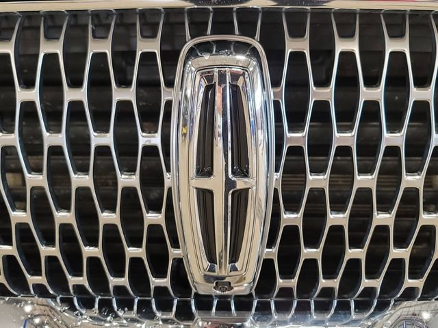 Used 2020 Lincoln Aviator Reserve w/ Equipment Group 201A image 30