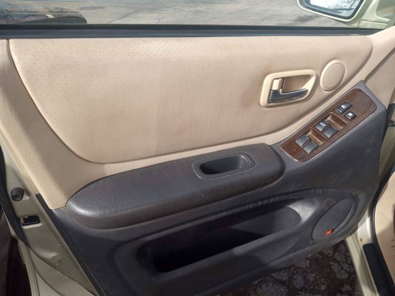 Used 2002 Toyota Highlander Limited AWD/4WD image 3