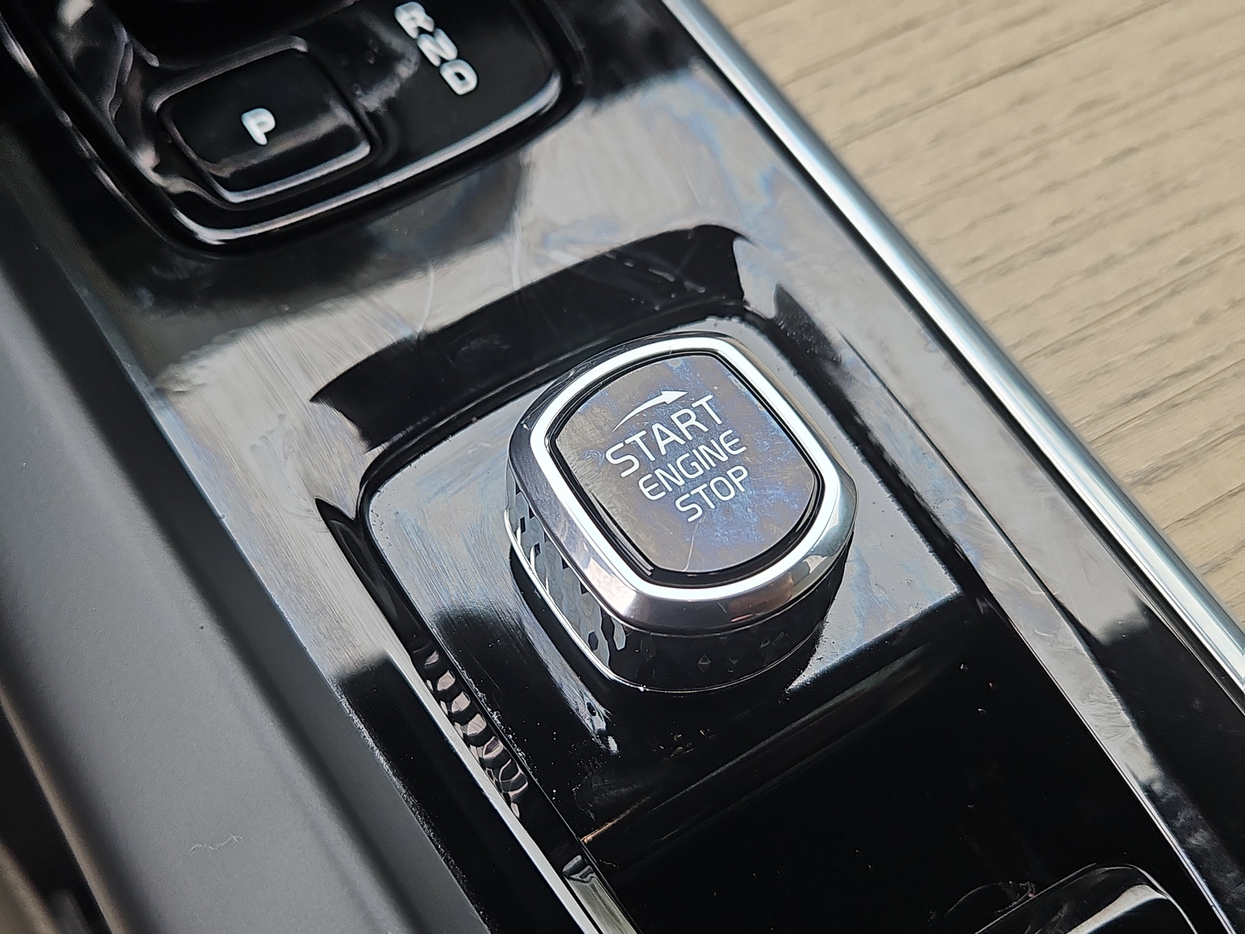 Used 2026 Volvo XC60 B5 Plus w/ Protection Package Premier AWD/4WD image 18
