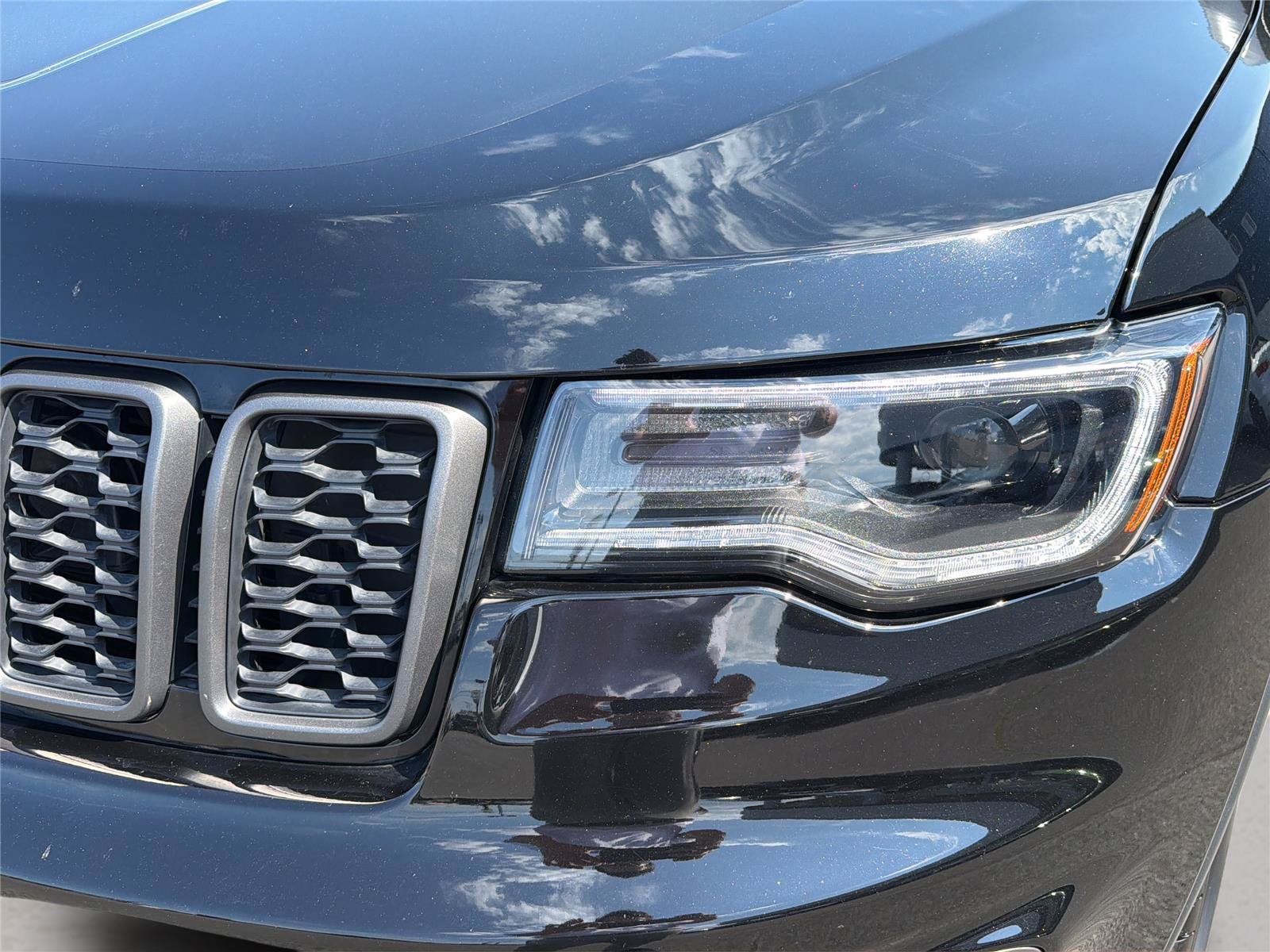 Used 2020 Jeep Grand Cherokee Trailhawk w/ Trailhawk Luxury Group AWD/4WD image 11