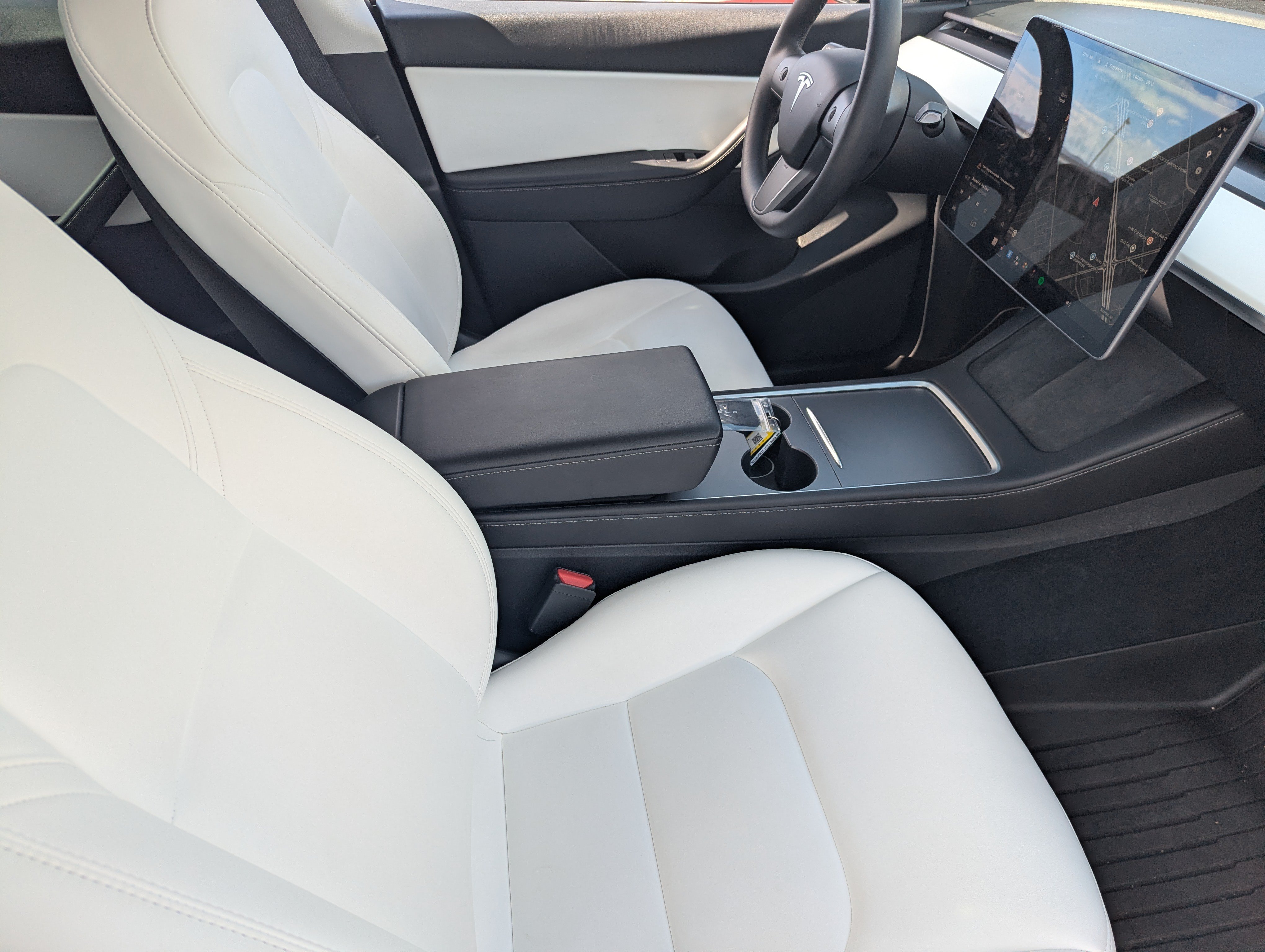 Used 2022 Tesla Model Y Long Range AWD/4WD image 11