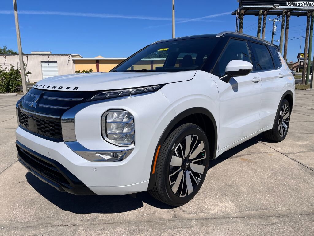New 2025 Mitsubishi Outlander SEL image 7