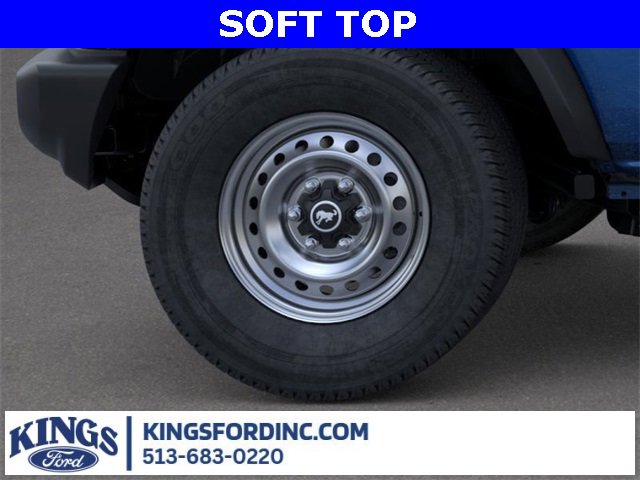 New 2025 Ford Bronco Base image 21