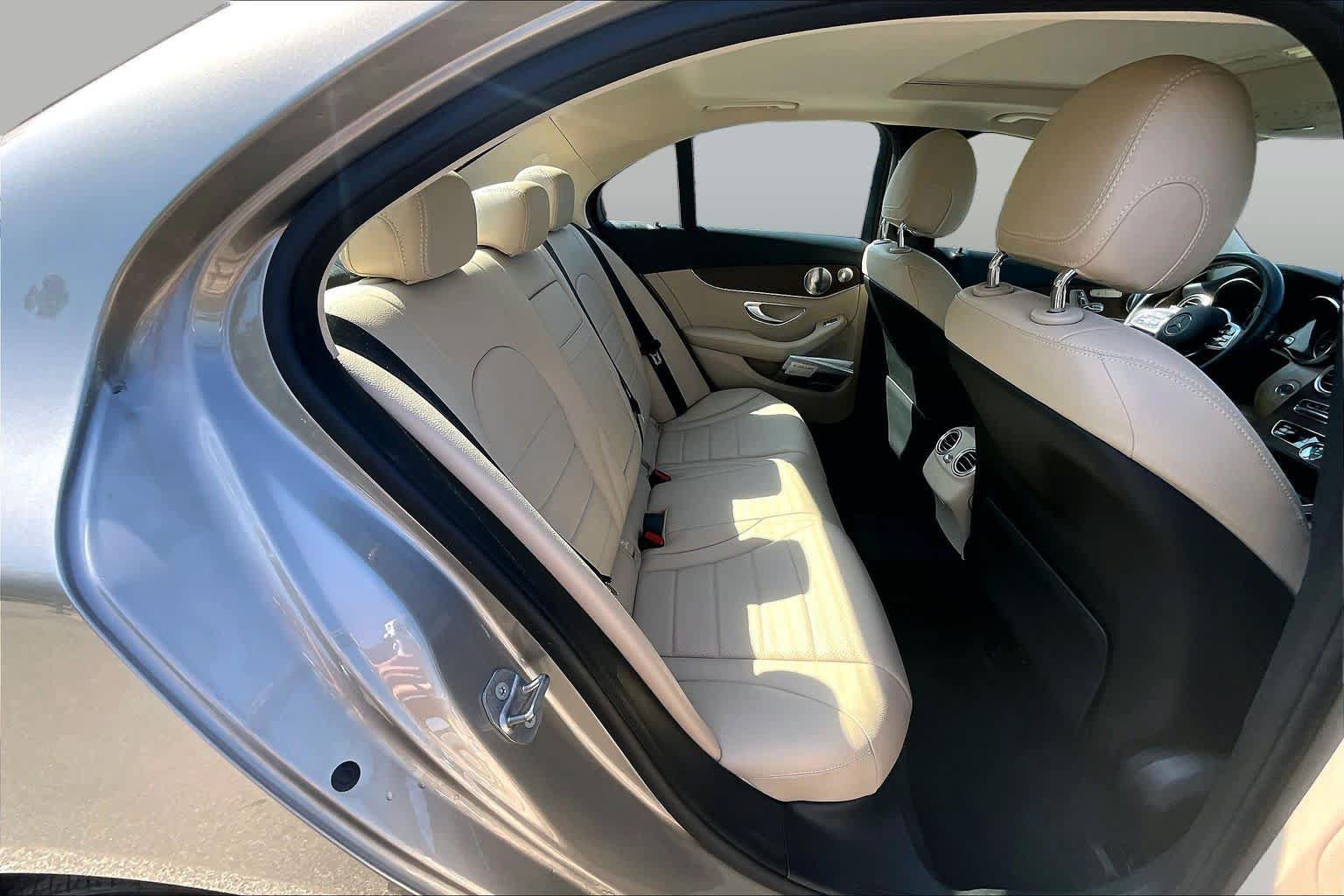 Used 2020 Mercedes-Benz C 300 4MATIC Sedan image 19