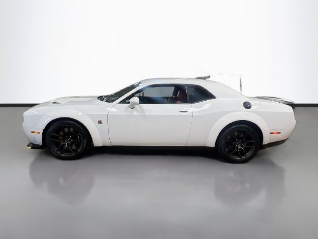 Used 2022 Dodge Challenger R/T Scat Pack RWD image 4
