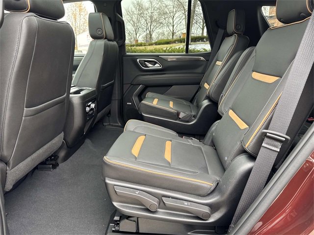 Used 2023 GMC Yukon AT4 w/ Technology Package image 14