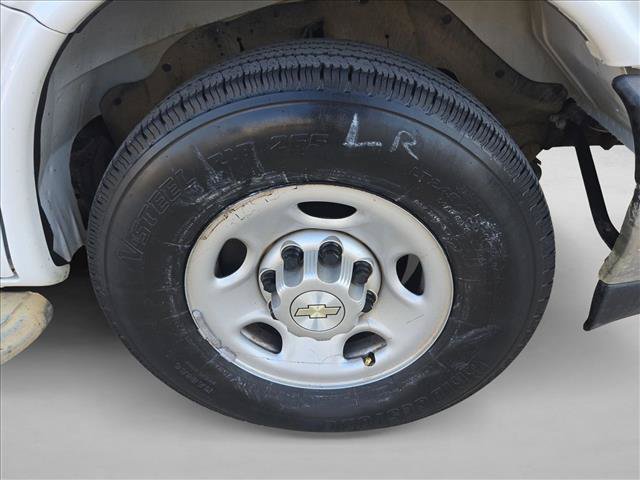 Used 2020 Chevrolet Express 2500 w/ Driver Convenience Package RWD image 22