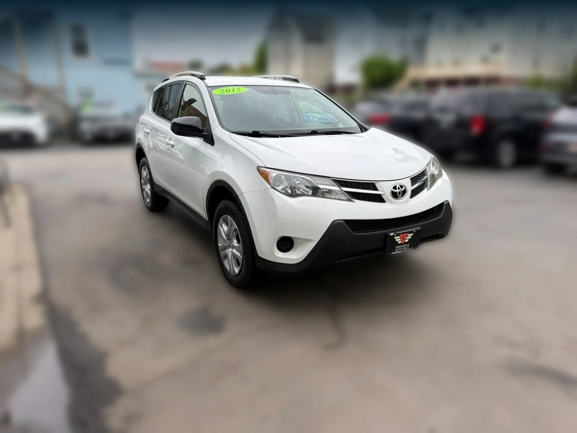 Used 2015 Toyota RAV4 LE AWD/4WD image 2