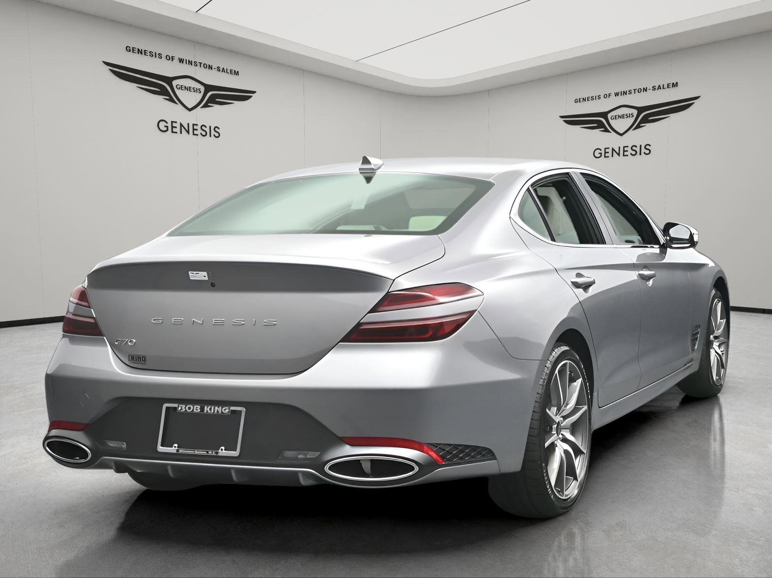 Used 2026 Genesis G70 2.5T image 10